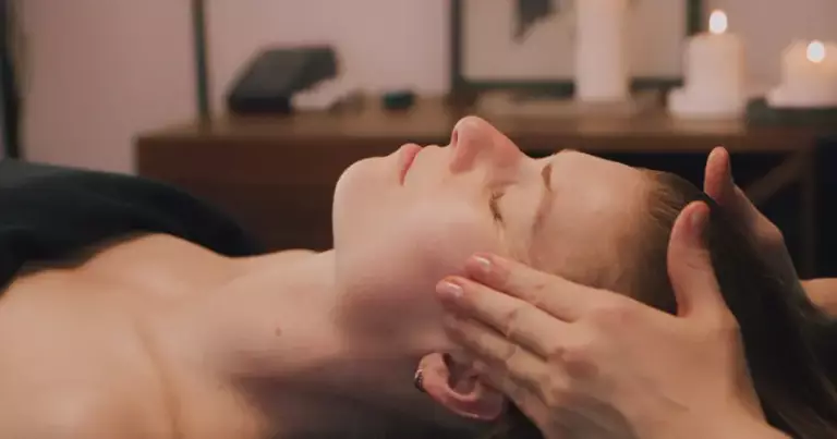 Massage Kobido lifting japonais visage Avon près de Fontainebleau Seine-et-Marne